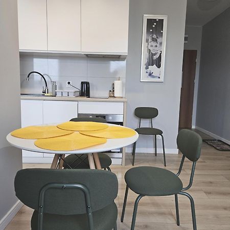 Urban Jungle - Grey Apartment Bialystok Ngoại thất bức ảnh