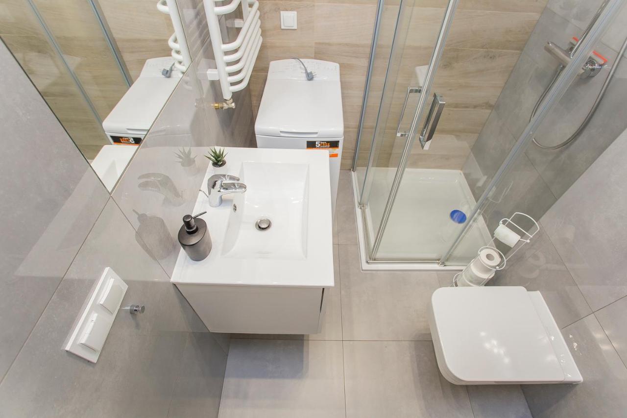 Urban Jungle - Grey Apartment Bialystok Ngoại thất bức ảnh